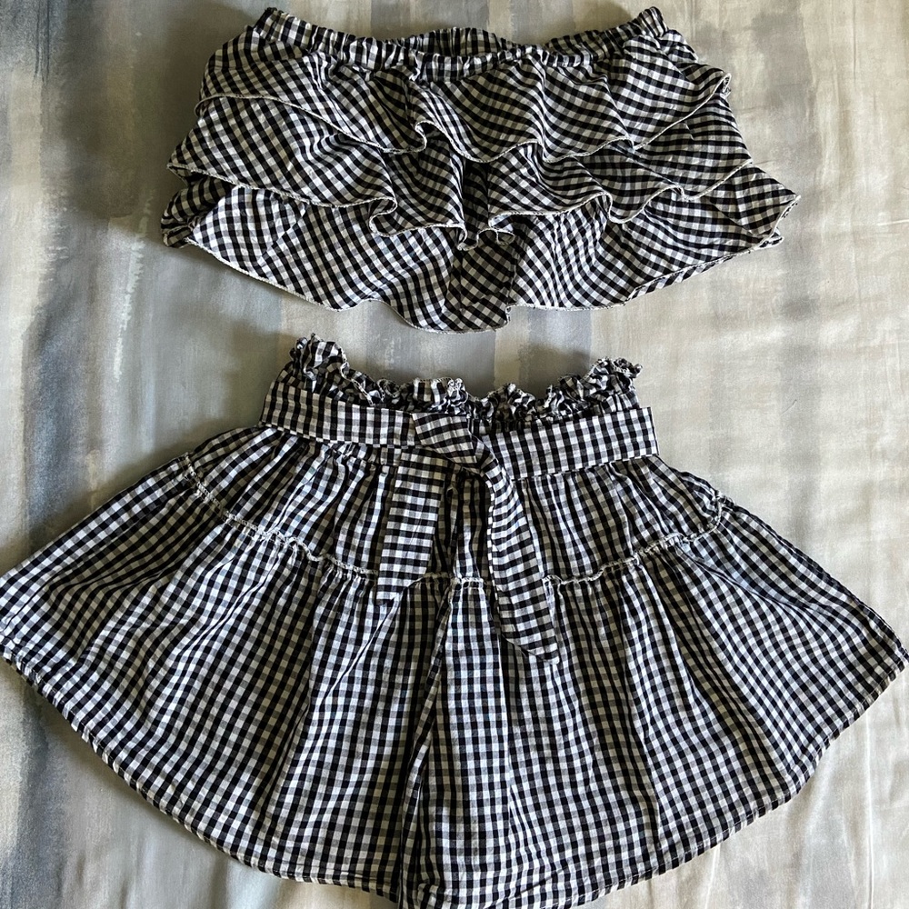 Two Piece Set - Picture 2 of 6